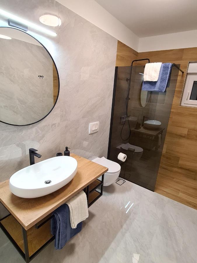 Apartments & Rooms Tom Medulin Extérieur photo